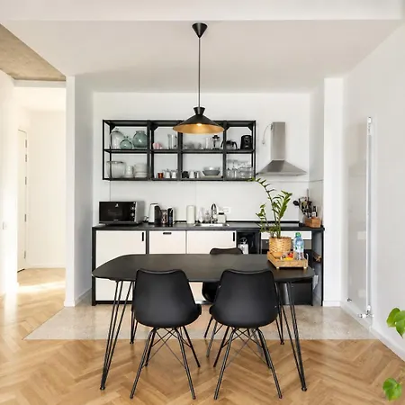 Appartement Urban Spaces In New Building With Free Parking