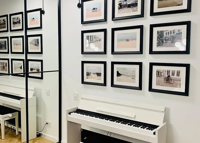 Urban Spaces In New Building With Free Parking Bukarest