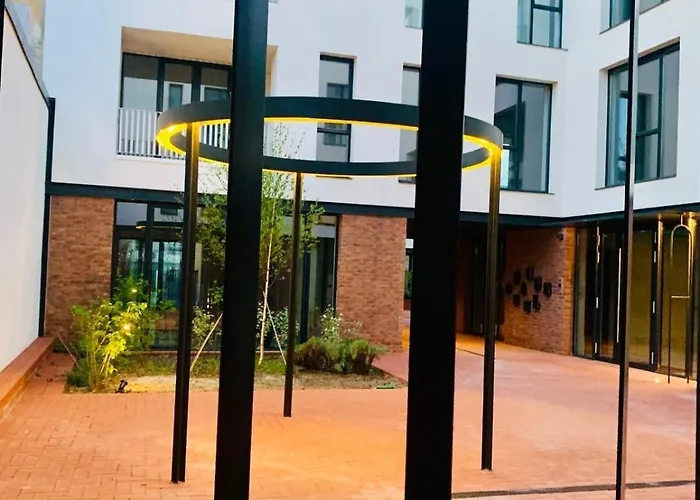 Urban Spaces In New Building With Free Parking Apartament *